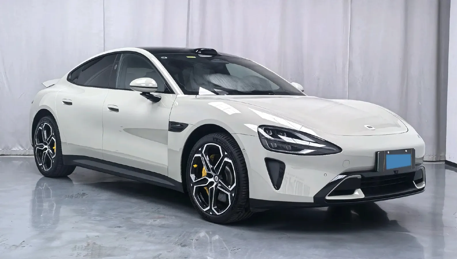 2024 MI SU7 BEV 101KWH,autocango,china used car exporter,china ev exporter,chinese used car exporter,chinese used ev exporter