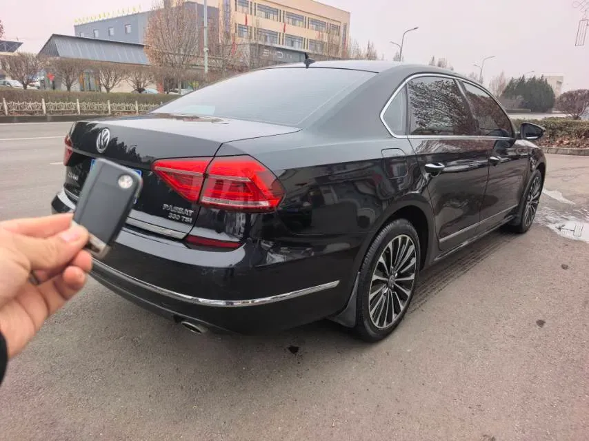 2017 Volkswagen Passat 1.8T 180HP L4 7DCT,autocango,china used car exporter,china ev exporter,chinese used car exporter,chinese used ev exporter