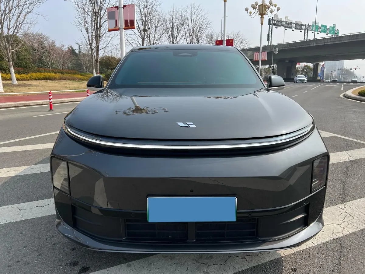 2024 Li L6 Range Extended 154HP L4 REEV 36.8KWH,autocango,china used car exporter,china ev exporter,chinese used car exporter,chinese used ev exporter