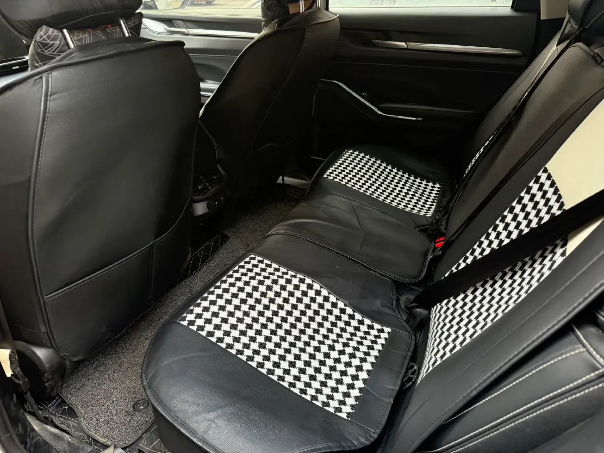 2021 Haval H6 1.5T 169HP L4 7DCT,autocango,china used car exporter,china ev exporter,chinese used car exporter,chinese used ev exporter