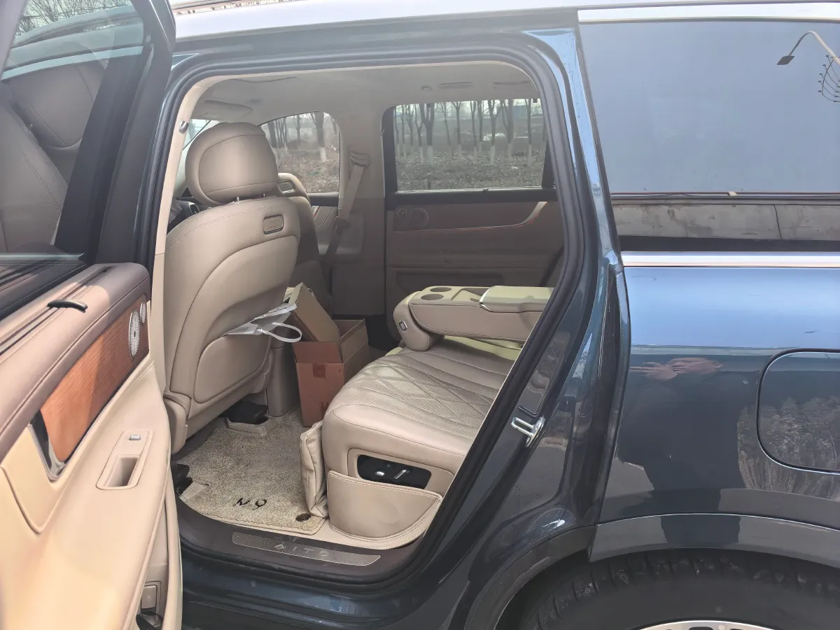 2024 AITO AITO M9 1.5T 152HP L4 REEV 42KWH,autocango,china used car exporter,china ev exporter,chinese used car exporter,chinese used ev exporter