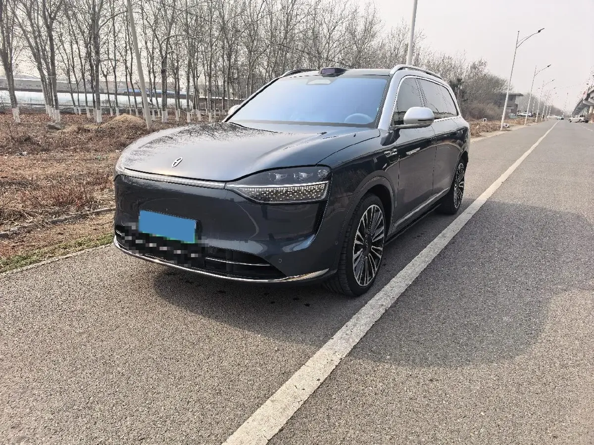 2024 AITO AITO M9 1.5T 152HP L4 REEV 42KWH,autocango,china used car exporter,china ev exporter,chinese used car exporter,chinese used ev exporter