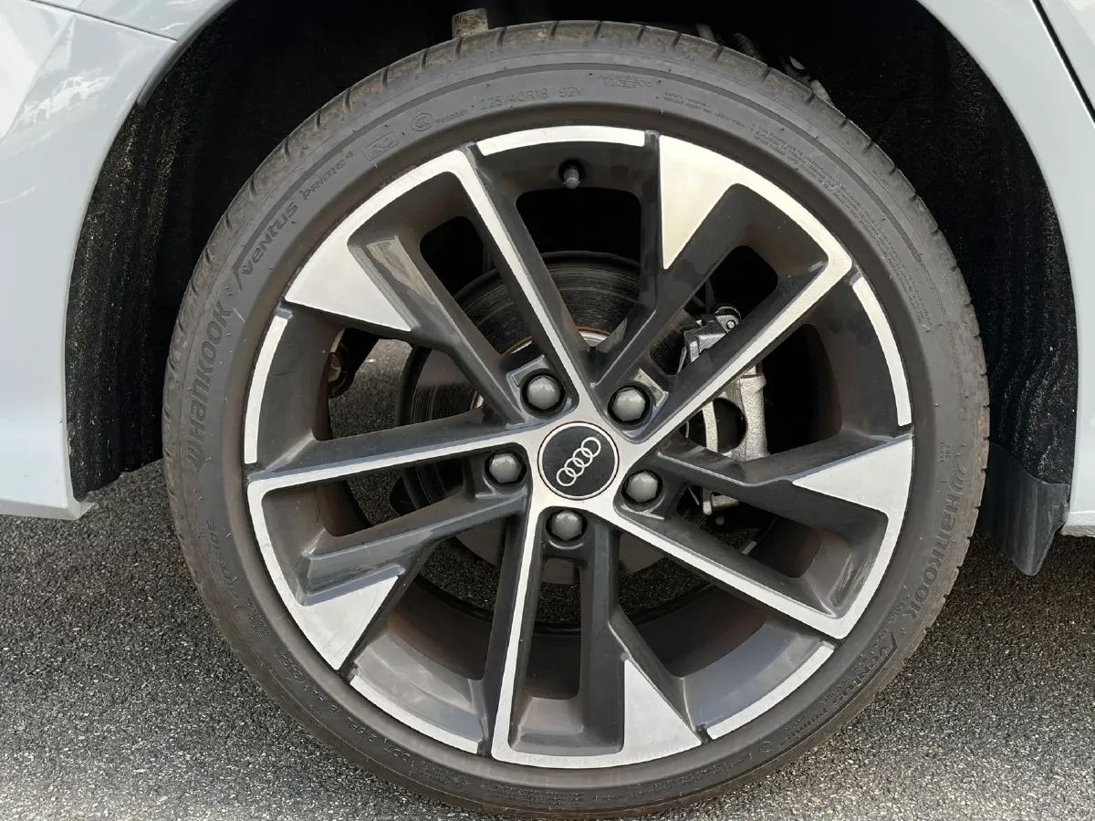 2025 Audi A3 1.5T 160HP L4 7DCT,autocango,china used car exporter,china ev exporter,chinese used car exporter,chinese used ev exporter