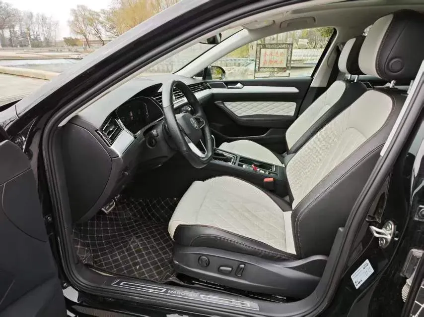 2023 Volkswagen Magotan 2.0T 186HP L4 7DCT,autocango,china used car exporter,china ev exporter,chinese used car exporter,chinese used ev exporter