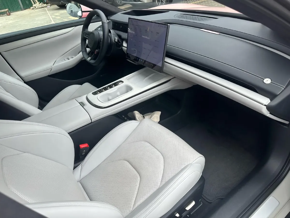 2024 MI SU7 BEV 101KWH,autocango,china used car exporter,china ev exporter,chinese used car exporter,chinese used ev exporter