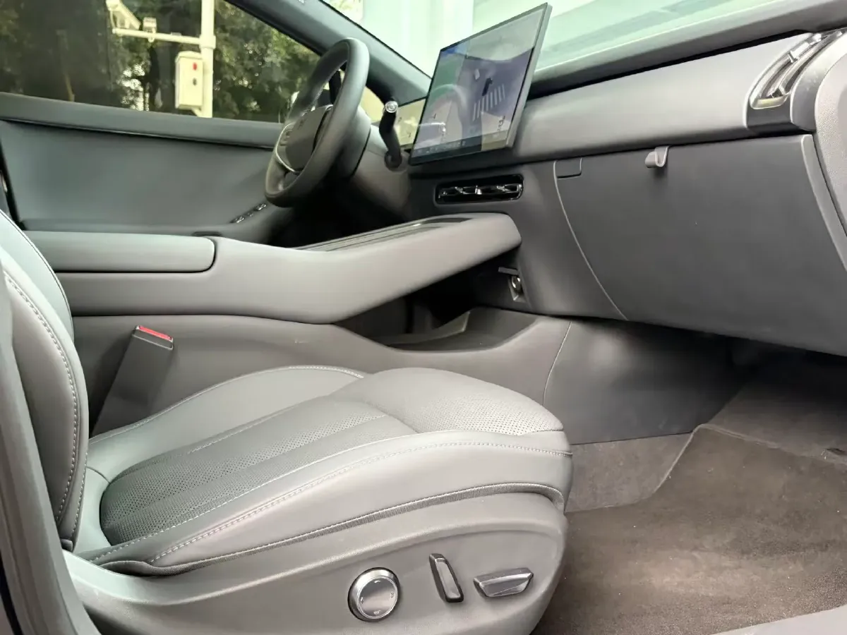 2024 Xpeng P7+ BEV 60.7KWH,autocango,china used car exporter,china ev exporter,chinese used car exporter,chinese used ev exporter