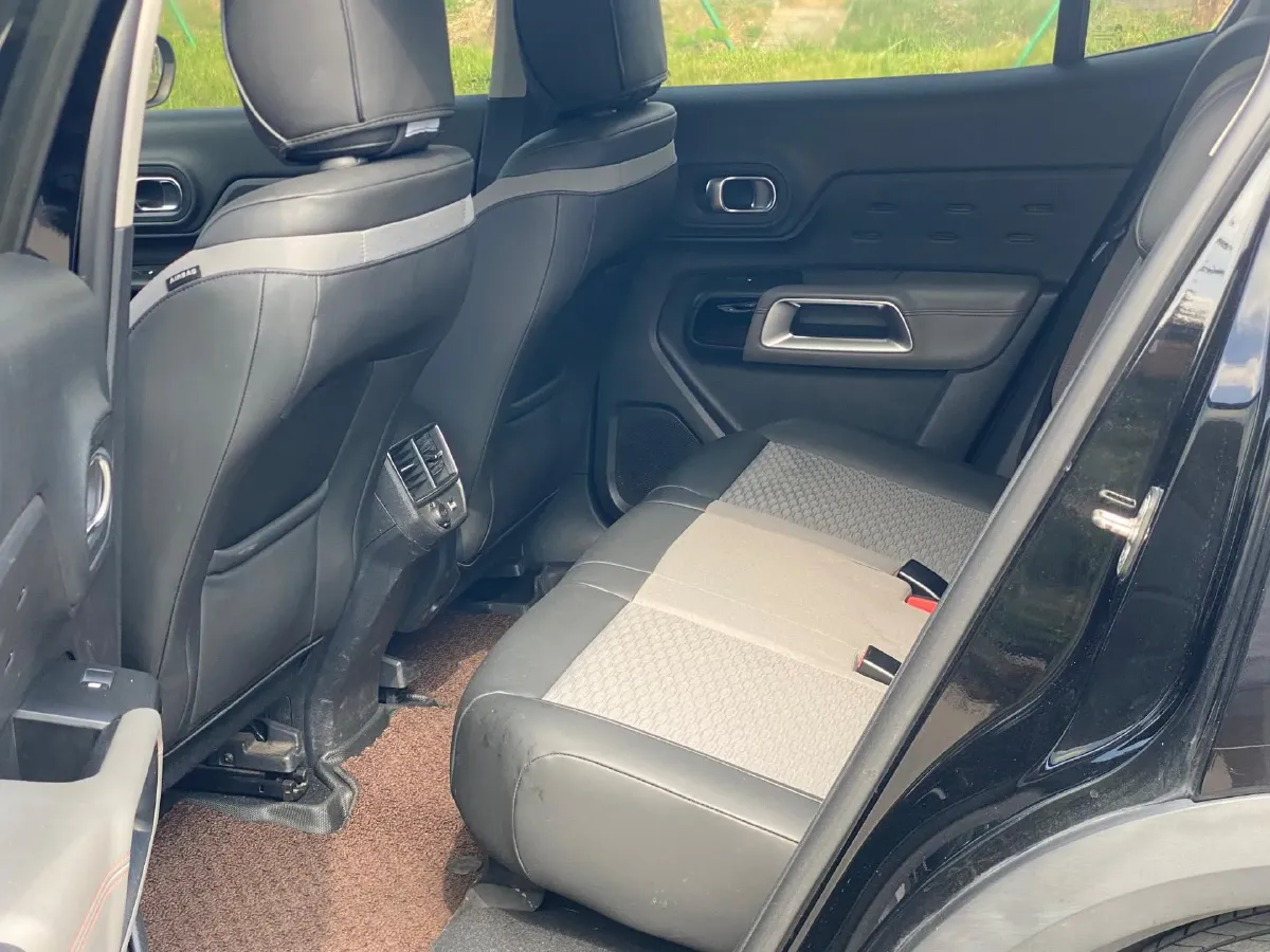 2017 Citroen C5 Aircross 1.6T 167HP L4 6AT,autocango,china used car exporter,china ev exporter,chinese used car exporter,chinese used ev exporter