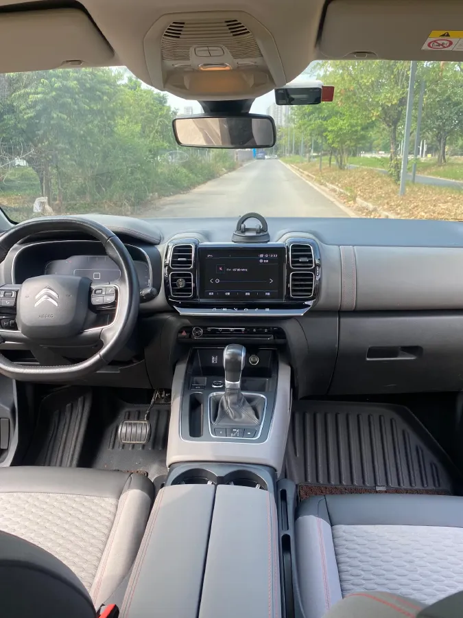 2017 Citroen C5 Aircross 1.6T 167HP L4 6AT,autocango,china used car exporter,china ev exporter,chinese used car exporter,chinese used ev exporter