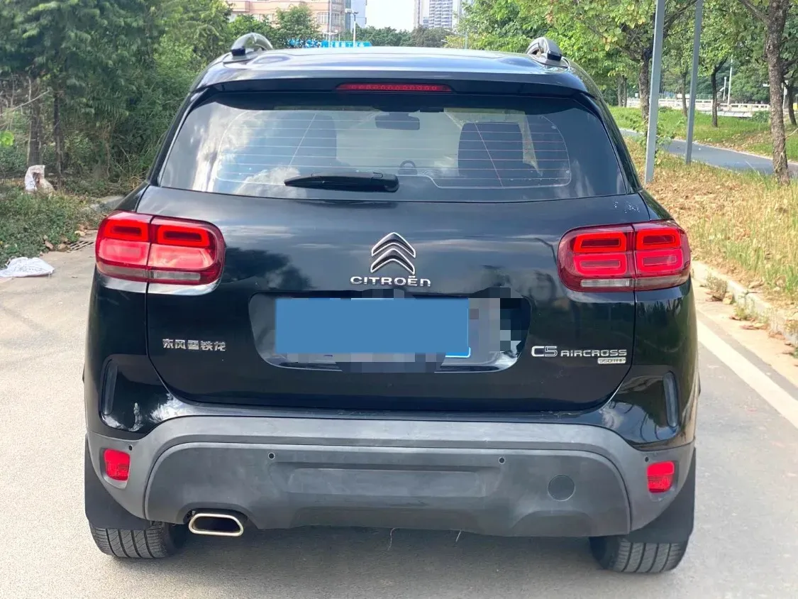 2017 Citroen C5 Aircross 1.6T 167HP L4 6AT,autocango,china used car exporter,china ev exporter,chinese used car exporter,chinese used ev exporter