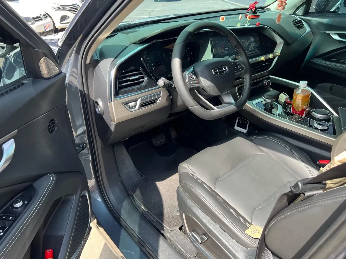 2019 Geely Tugella 2.0T 238HP L4 8AT,autocango,china used car exporter,china ev exporter,chinese used car exporter,chinese used ev exporter