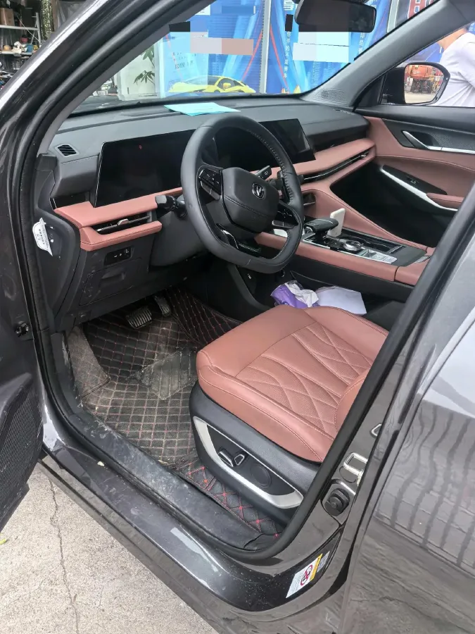 2024 ChangAn CS75 Plus 1.5T 188HP L4 8AT,autocango,china used car exporter,china ev exporter,chinese used car exporter,chinese used ev exporter