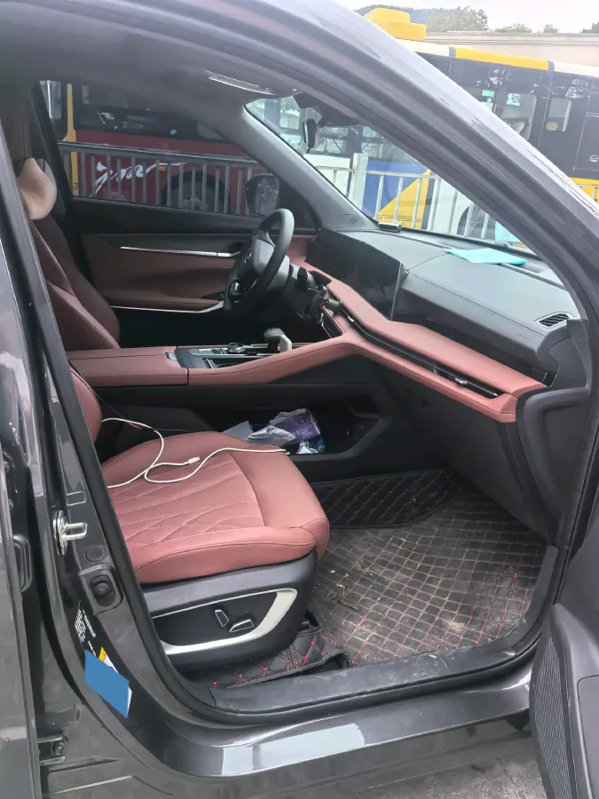 2024 ChangAn CS75 Plus 1.5T 188HP L4 8AT,autocango,china used car exporter,china ev exporter,chinese used car exporter,chinese used ev exporter