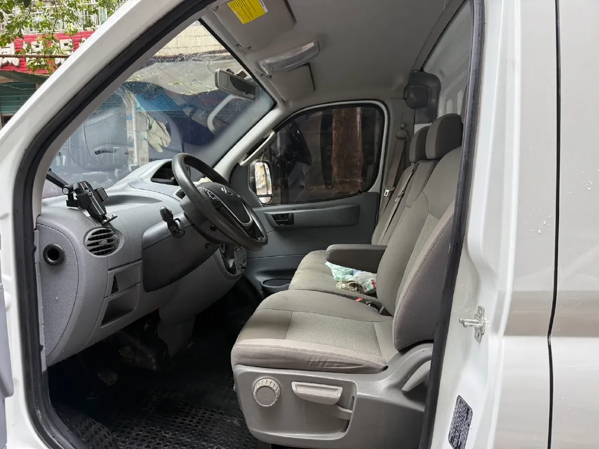 2021 MAXUS T70 2.4L 160HP L4 5MT,autocango,china used car exporter,china ev exporter,chinese used car exporter,chinese used ev exporter