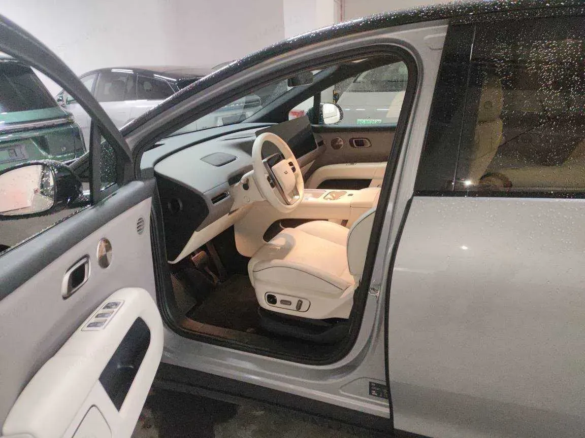 2025 Li i6 BEV,autocango,china used car exporter,china ev exporter,chinese used car exporter,chinese used ev exporter