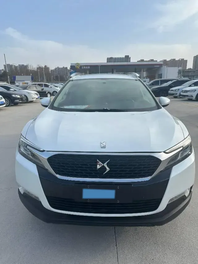 2016 DS 6 1.6T 167HP L4 6AT,autocango,china used car exporter,china ev exporter,chinese used car exporter,chinese used ev exporter