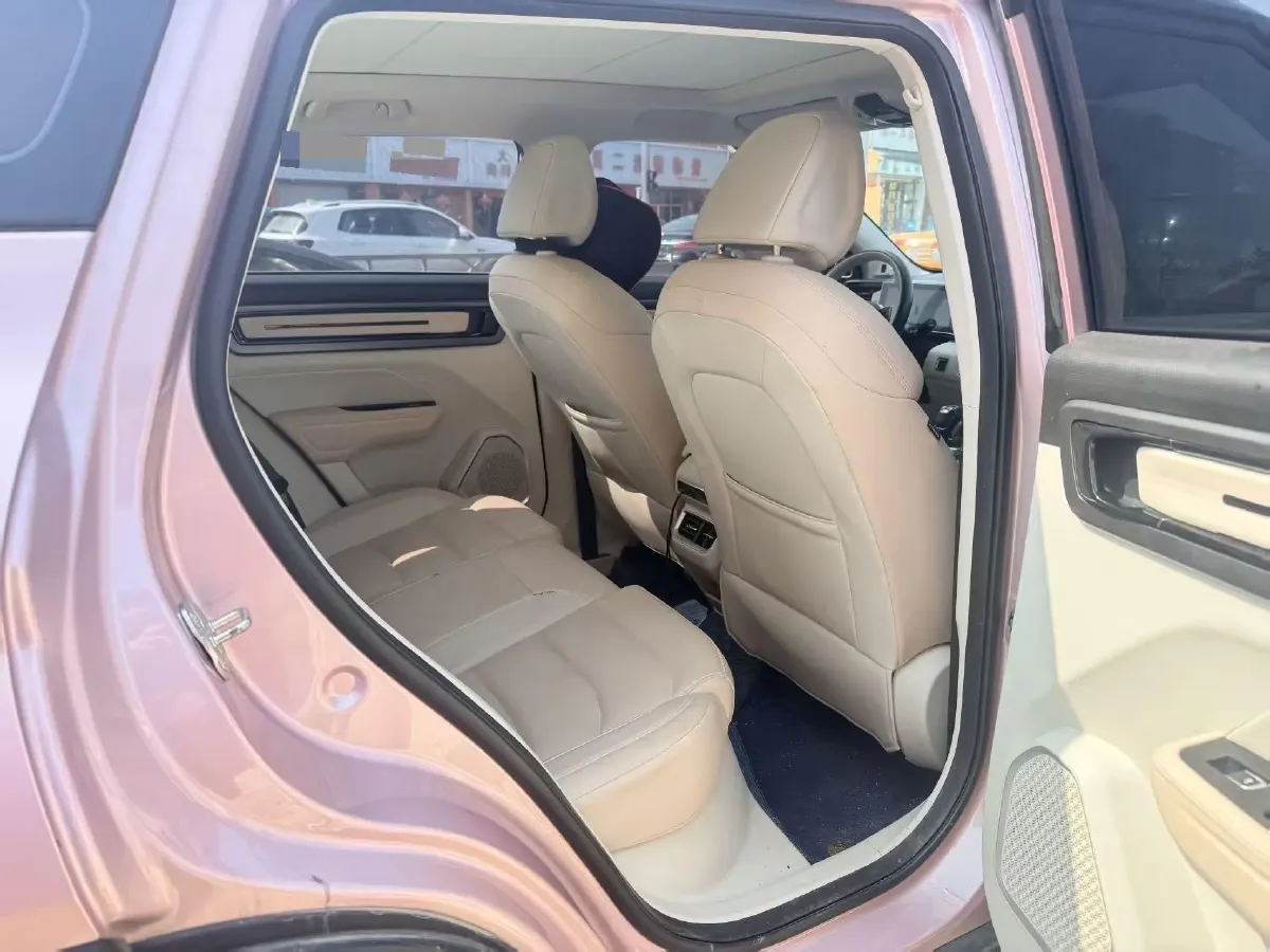 2023 Geely ICON 1.5T 181HP L4 7DCT,autocango,china used car exporter,china ev exporter,chinese used car exporter,chinese used ev exporter