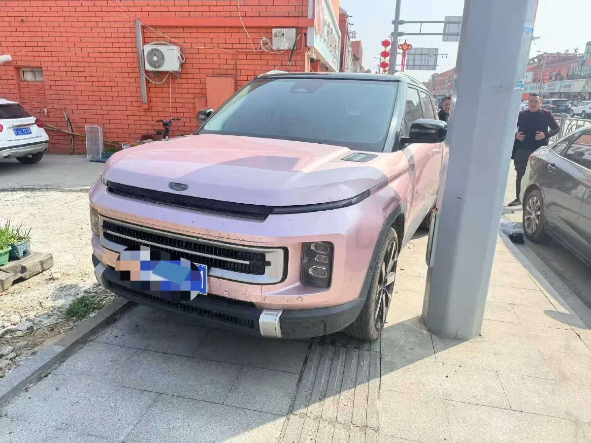 2023 Geely ICON 1.5T 181HP L4 7DCT,autocango,china used car exporter,china ev exporter,chinese used car exporter,chinese used ev exporter