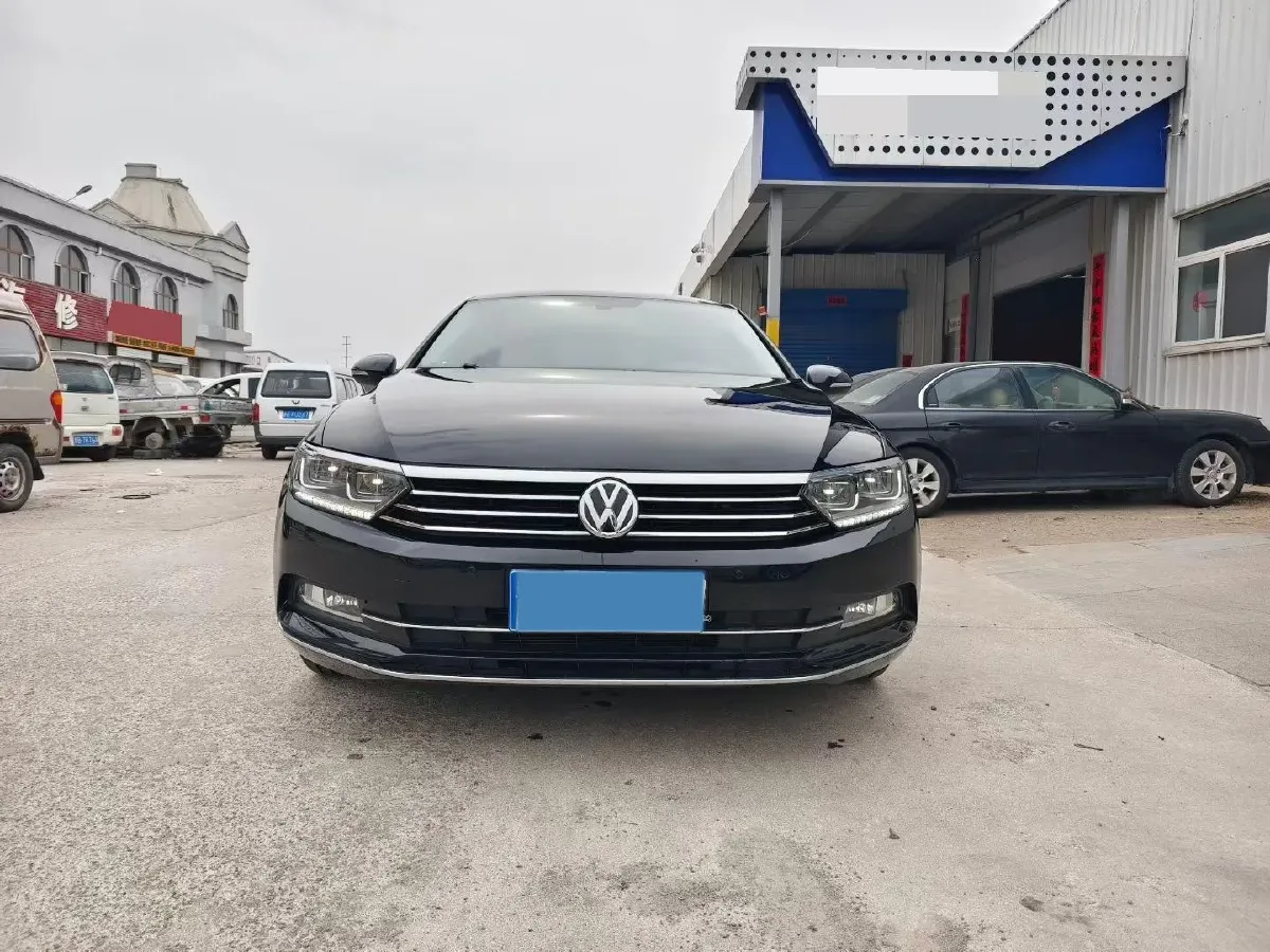 2018 Volkswagen Magotan 1.8T 180HP L4 7DCT,autocango,china used car exporter,china ev exporter,chinese used car exporter,chinese used ev exporter