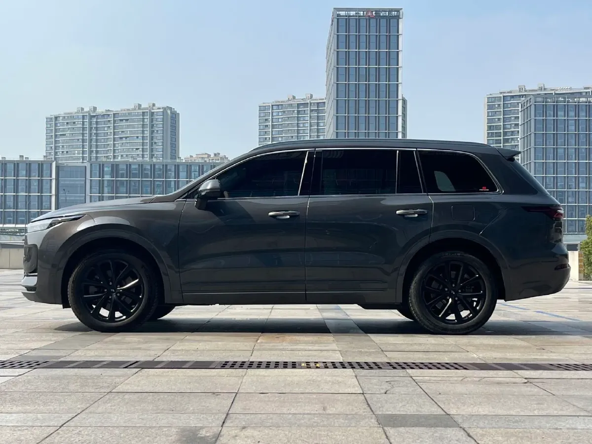 2021 Li ONE Range Extended 131HP REEV 40.5KWH,autocango,china used car exporter,china ev exporter,chinese used car exporter,chinese used ev exporter