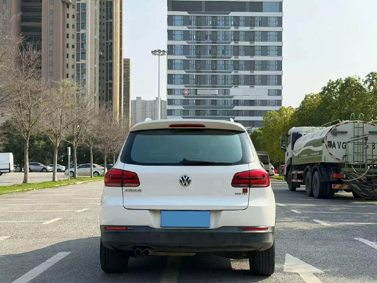 2017 Haval H9 2.0T 190HP L4 8AT,autocango,china used car exporter,china ev exporter,chinese used car exporter,chinese used ev exporter