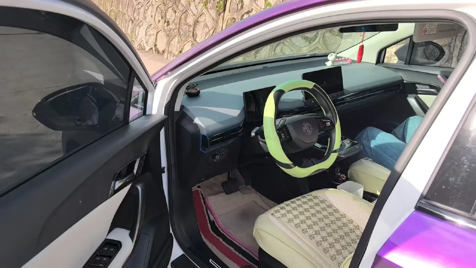 2022 MG MG4 BEV 64KWH,autocango,china used car exporter,china ev exporter,chinese used car exporter,chinese used ev exporter