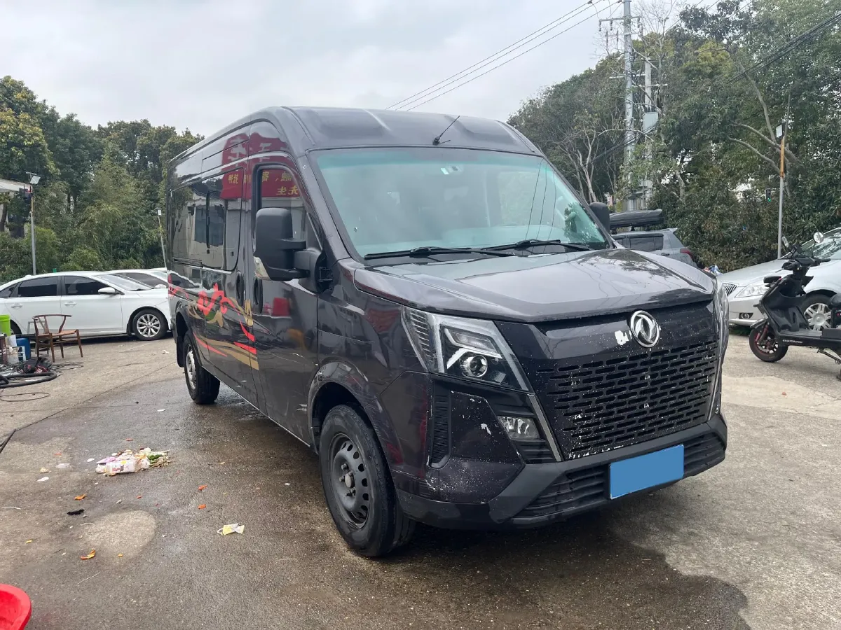 2023 MAXUS XinTu V70 2.0T 125HP L4 6MT,autocango,china used car exporter,china ev exporter,chinese used car exporter,chinese used ev exporter