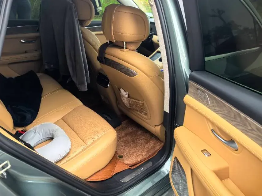 2022 AITO AITO M5 Range Extended 125HP REEV 40KWH,autocango,china used car exporter,china ev exporter,chinese used car exporter,chinese used ev exporter