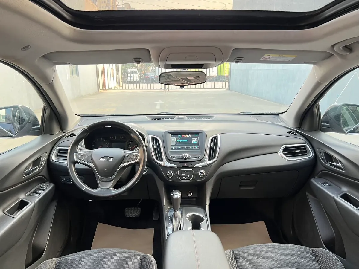 2018 Chevrolet Equinox 1.5T 180HP L4 6AT,autocango,china used car exporter,china ev exporter,chinese used car exporter,chinese used ev exporter