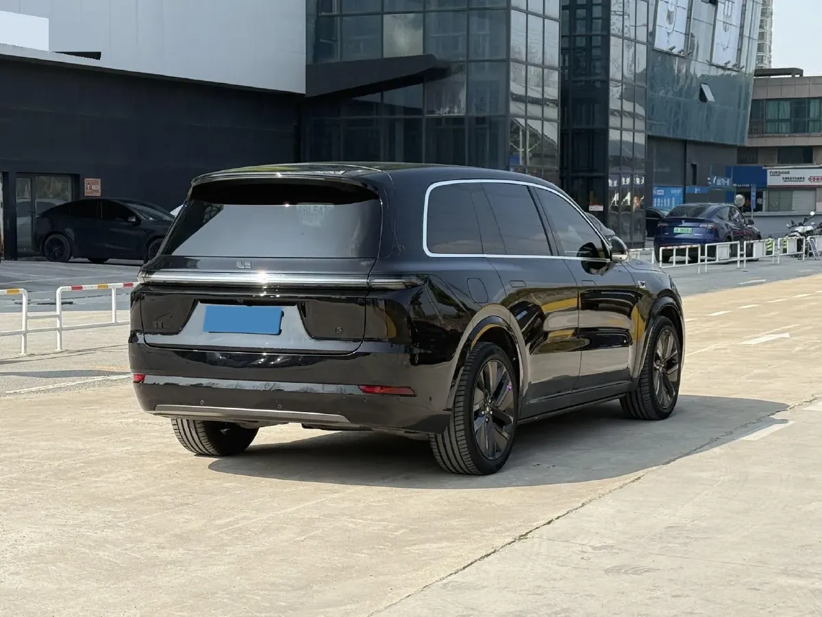 2024 Li L9 Range Extended 154HP REEV 52.3KWH,autocango,china used car exporter,china ev exporter,chinese used car exporter,chinese used ev exporter