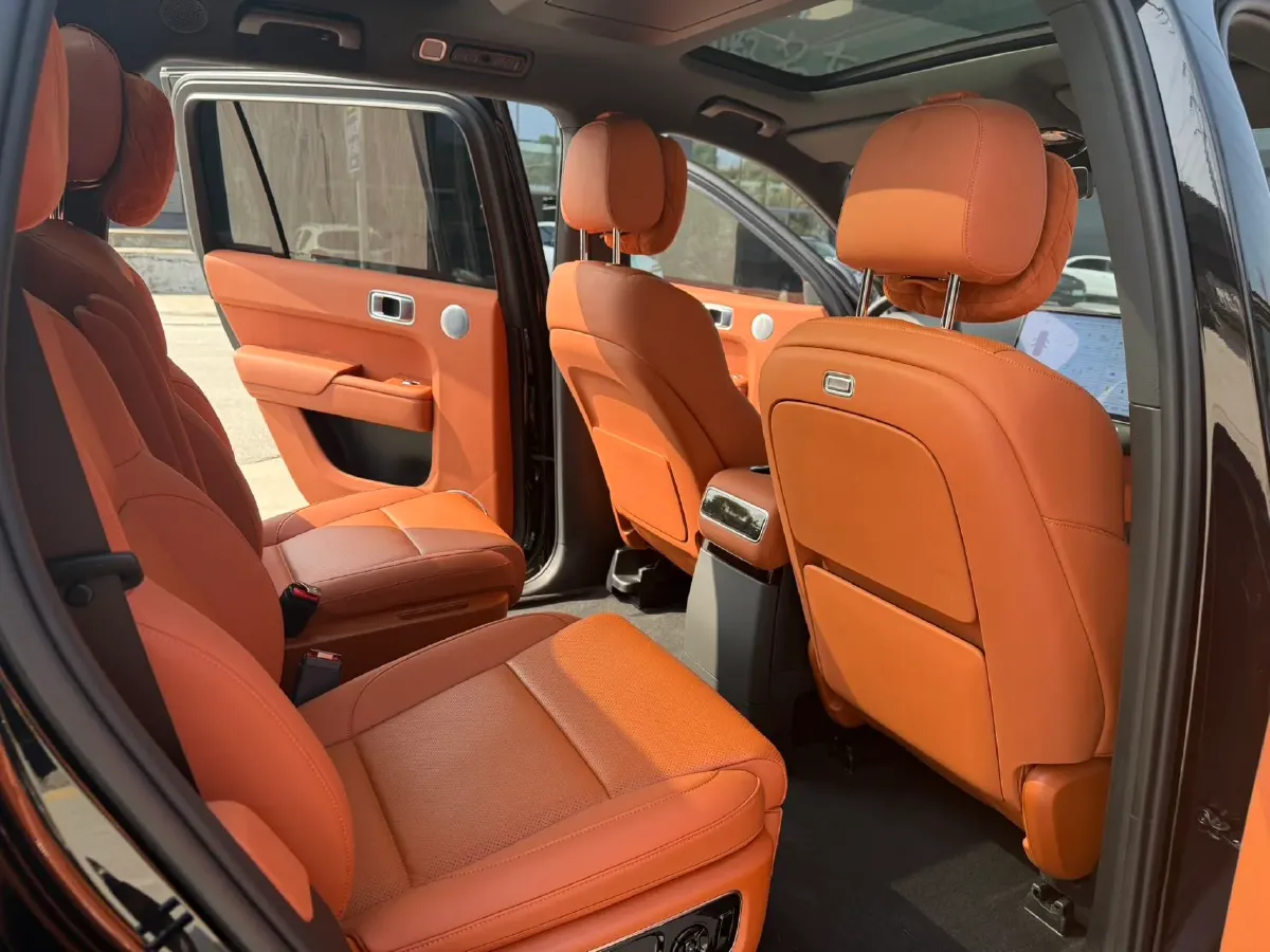 2024 Li L9 Range Extended 154HP REEV 52.3KWH,autocango,china used car exporter,china ev exporter,chinese used car exporter,chinese used ev exporter