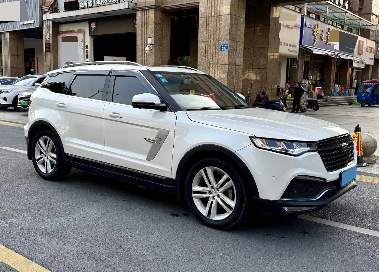 2017 Zotye T700 1.8T 177HP L4 6DCT,autocango,china used car exporter,china ev exporter,chinese used car exporter,chinese used ev exporter