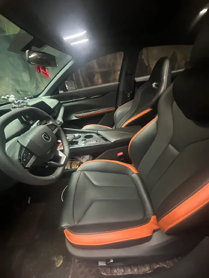 2023 ChangAn UNI-V 1.5T 188HP L4 7DCT,autocango,china used car exporter,china ev exporter,chinese used car exporter,chinese used ev exporter