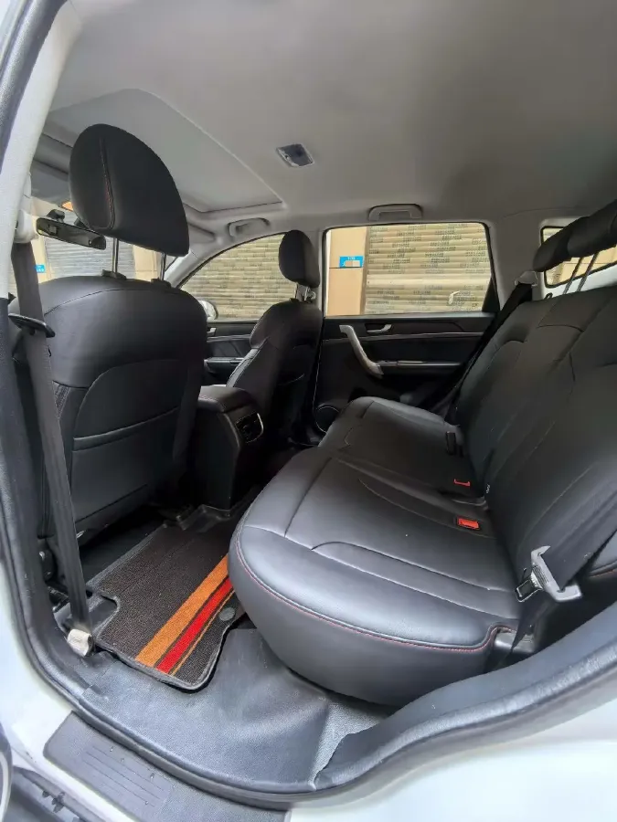 2019 Haval M6 1.5T 150HP L4 6MT,autocango,china used car exporter,china ev exporter,chinese used car exporter,chinese used ev exporter