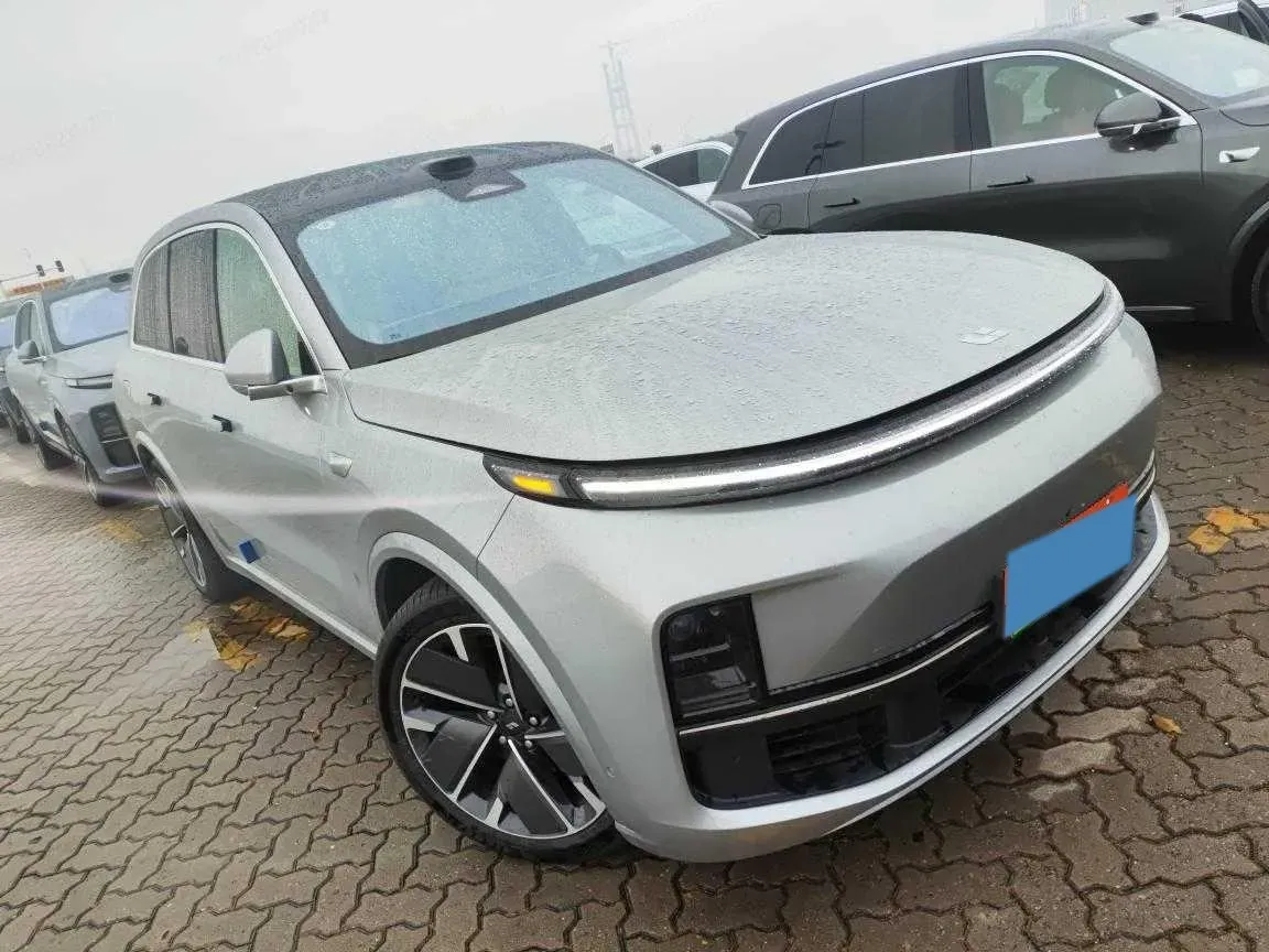 2025 Li L8 Range Extended 154HP REEV,autocango,china used car exporter,china ev exporter,chinese used car exporter,chinese used ev exporter