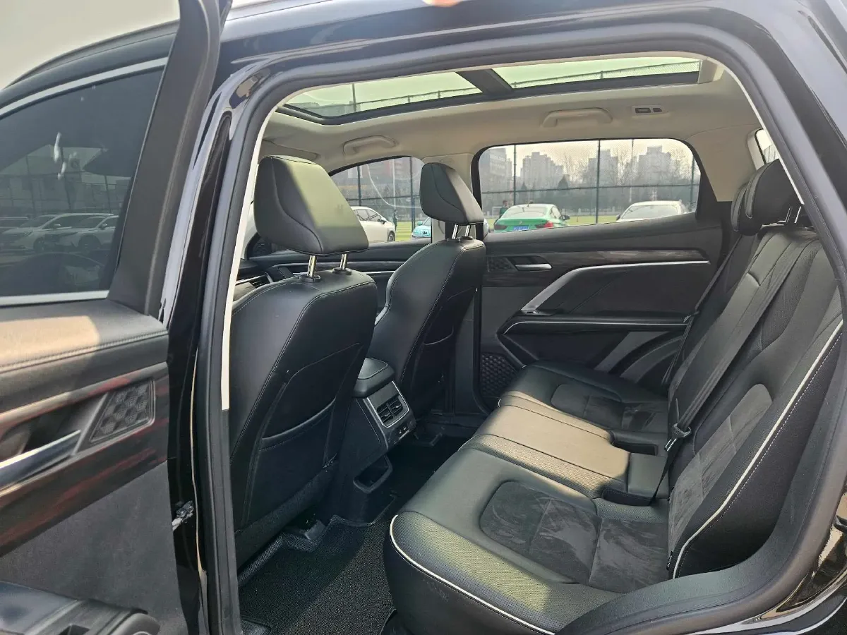 2021 Haval H6 1.5T 169HP L4 7DCT,autocango,china used car exporter,china ev exporter,chinese used car exporter,chinese used ev exporter