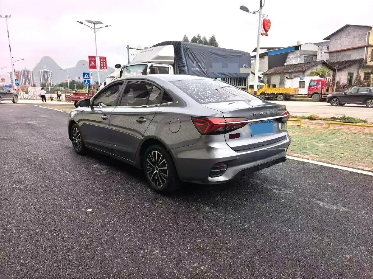 2021 Roewe i5 1.5L 120HP L4 CVT,autocango,china used car exporter,china ev exporter,chinese used car exporter,chinese used ev exporter