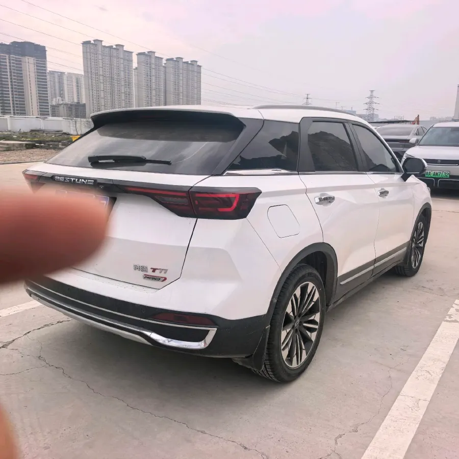 2023 Bestune T77 1.5T 169HP L4 7DCT,autocango,china used car exporter,china ev exporter,chinese used car exporter,chinese used ev exporter