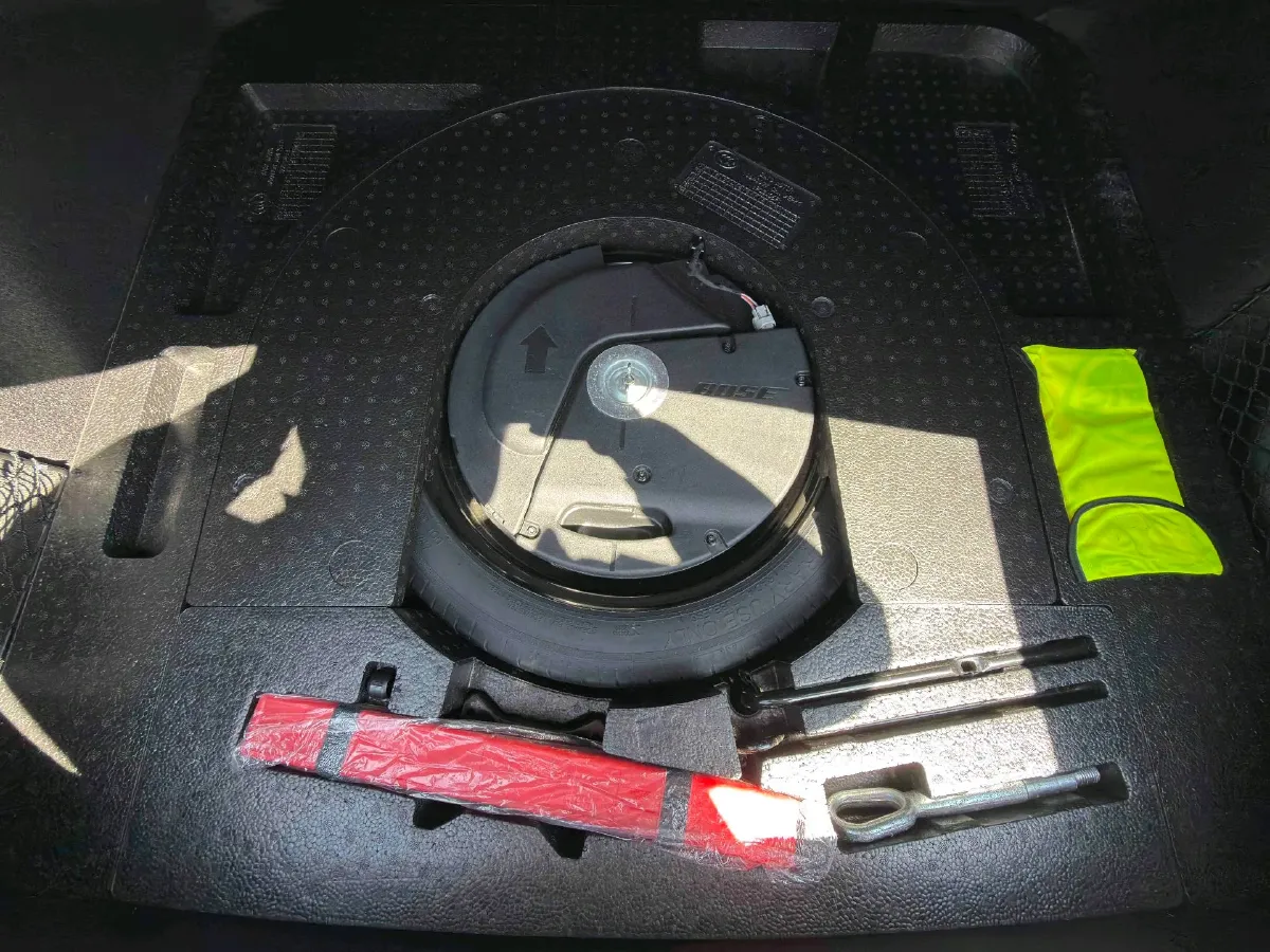 2019 Karry Dolphin EV BEV 44.5KWH,autocango,china used car exporter,china ev exporter,chinese used car exporter,chinese used ev exporter