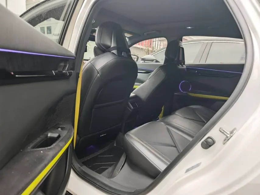 2022 ChangAn UNI-V 1.5T 188HP L4 7DCT,autocango,china used car exporter,china ev exporter,chinese used car exporter,chinese used ev exporter