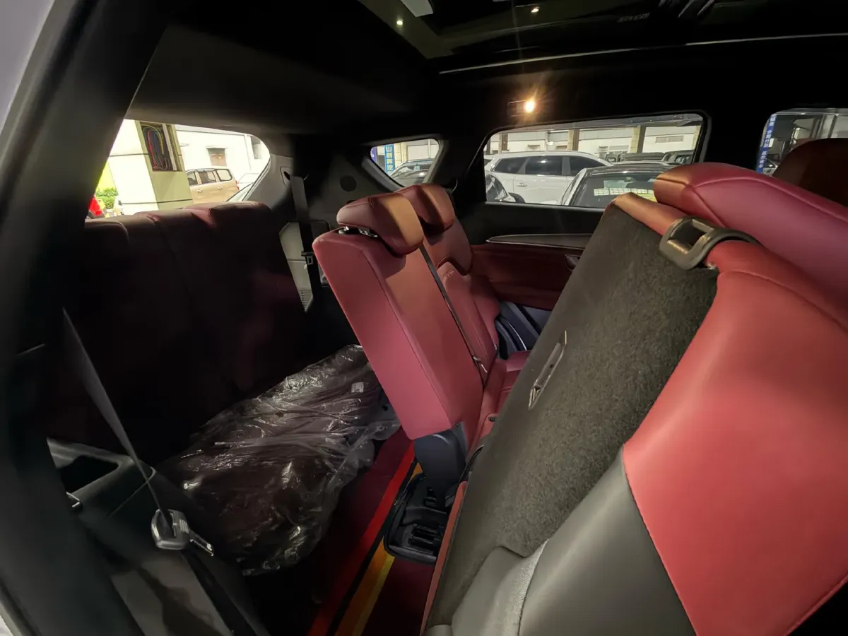 2025 Jetour X70 Plus 1.5T 156HP L4 6DCT,autocango,china used car exporter,china ev exporter,chinese used car exporter,chinese used ev exporter