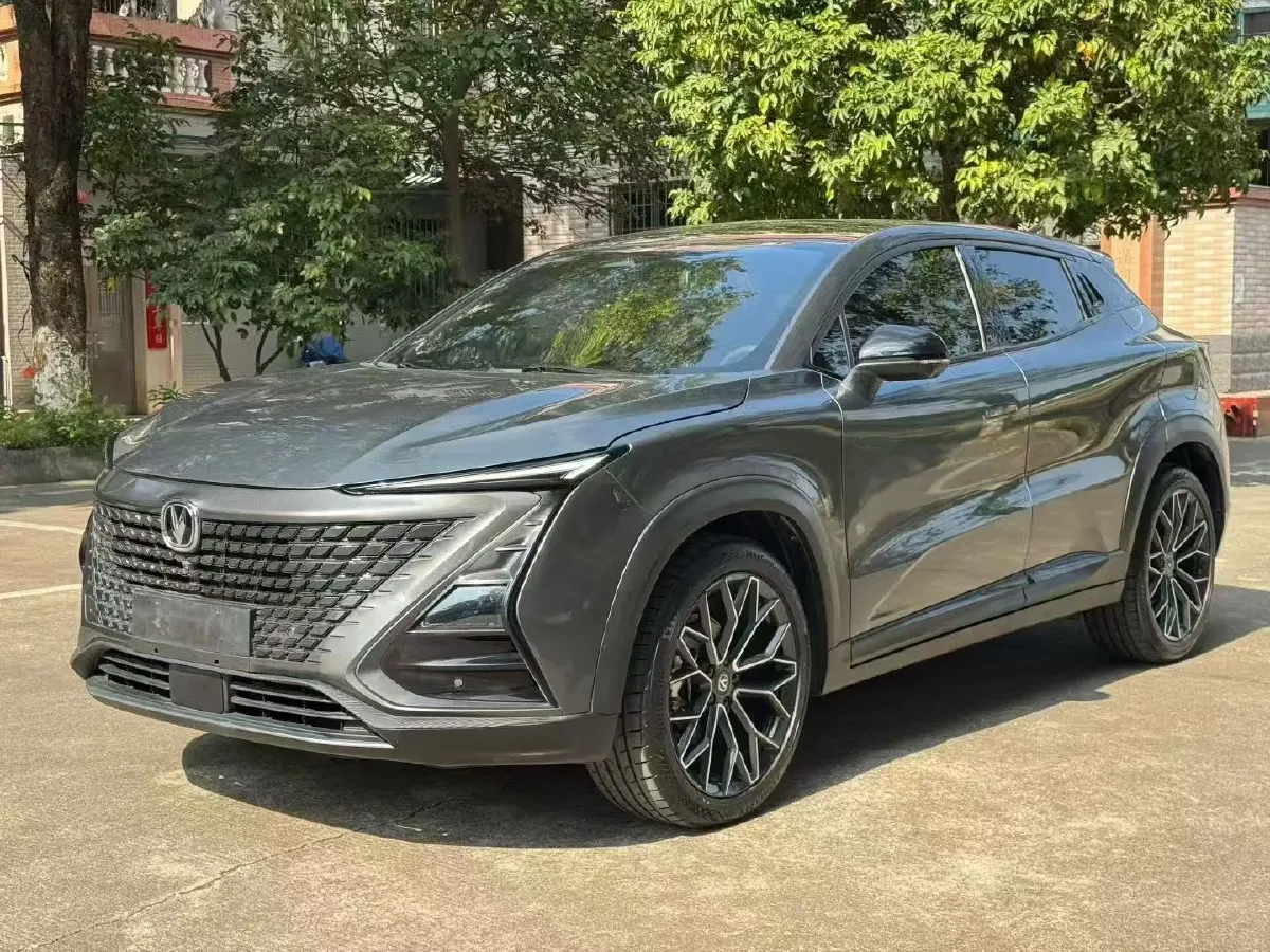 2022 ChangAn UNI-T 1.5T 188HP L4 7DCT,autocango,china used car exporter,china ev exporter,chinese used car exporter,chinese used ev exporter