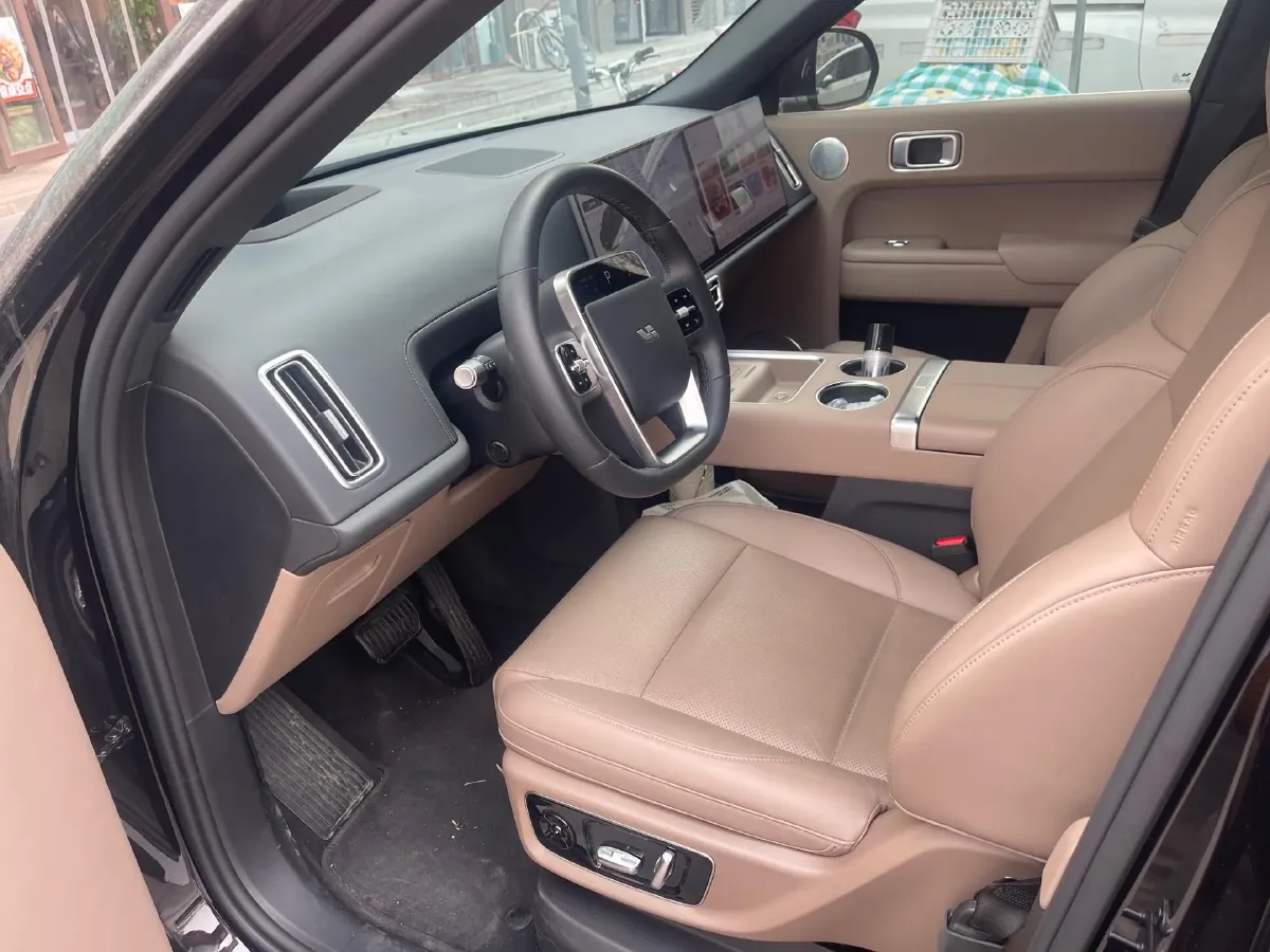 2025 Li L8 Range Extended 154HP REEV,autocango,china used car exporter,china ev exporter,chinese used car exporter,chinese used ev exporter