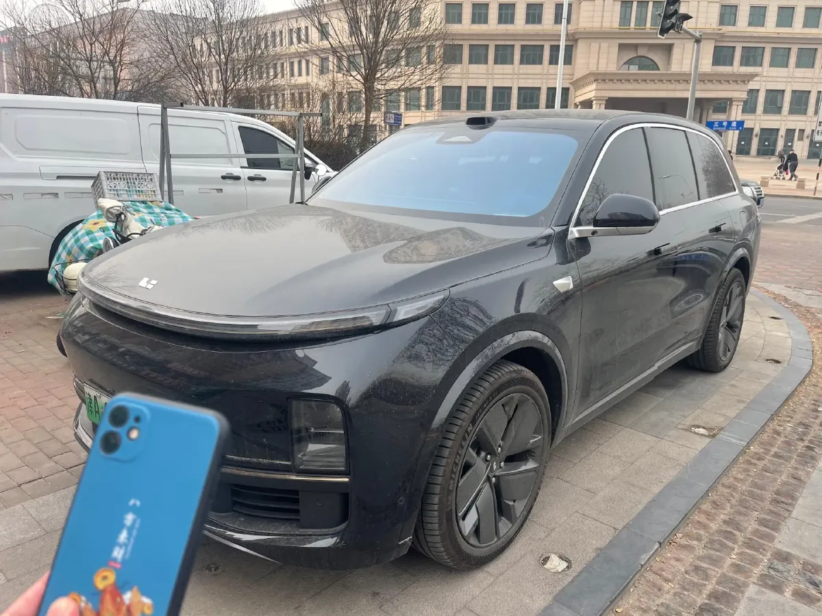 2025 Li L8 Range Extended 154HP REEV,autocango,china used car exporter,china ev exporter,chinese used car exporter,chinese used ev exporter