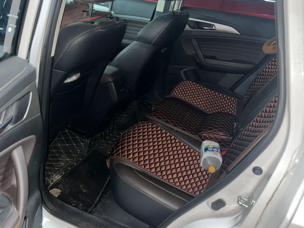 2019 ChangAn CS35 Plus 1.6L 128HP L4 5MT,autocango,china used car exporter,china ev exporter,chinese used car exporter,chinese used ev exporter