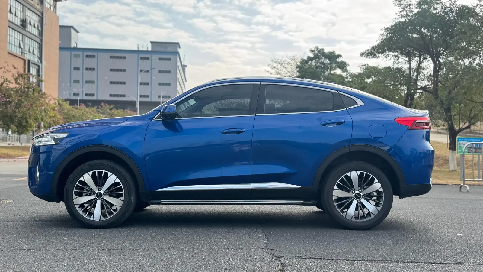 2021 Haval F7x 1.5T 169HP L4 7DCT,autocango,china used car exporter,china ev exporter,chinese used car exporter,chinese used ev exporter