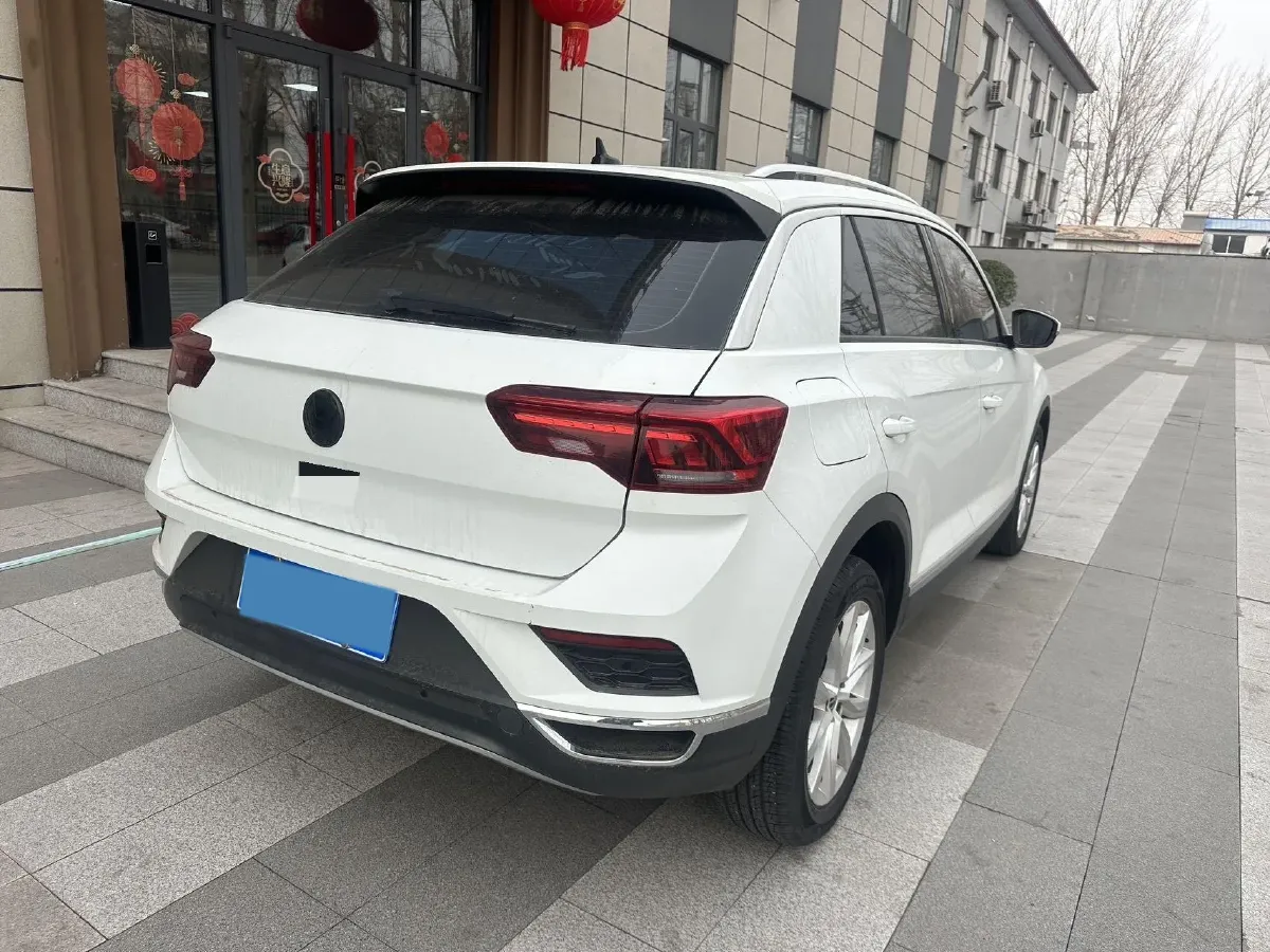 2022 Volkswagen T-Roc 1.4T 150HP L4 7DCT,autocango,china used car exporter,china ev exporter,chinese used car exporter,chinese used ev exporter
