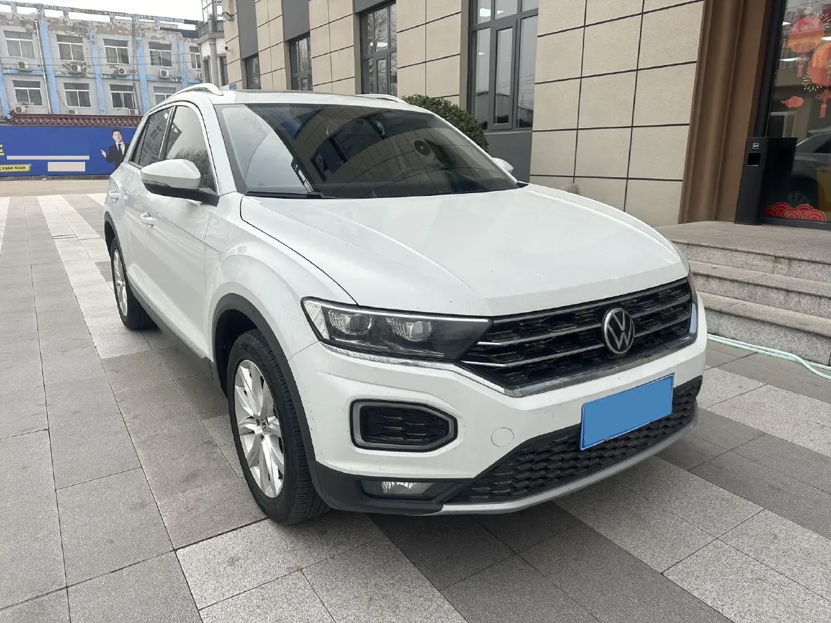 2022 Volkswagen T-Roc 1.4T 150HP L4 7DCT,autocango,china used car exporter,china ev exporter,chinese used car exporter,chinese used ev exporter