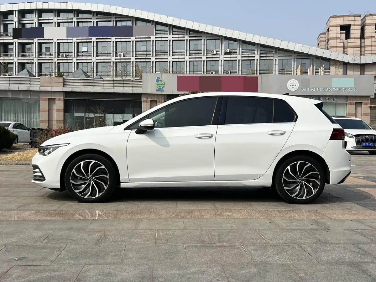 2023 Volkswagen Golf 1.4T 150HP L4 7DCT,autocango,china used car exporter,china ev exporter,chinese used car exporter,chinese used ev exporter