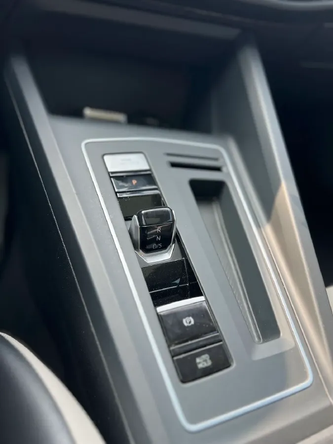 2023 Volkswagen Golf 1.4T 150HP L4 7DCT,autocango,china used car exporter,china ev exporter,chinese used car exporter,chinese used ev exporter