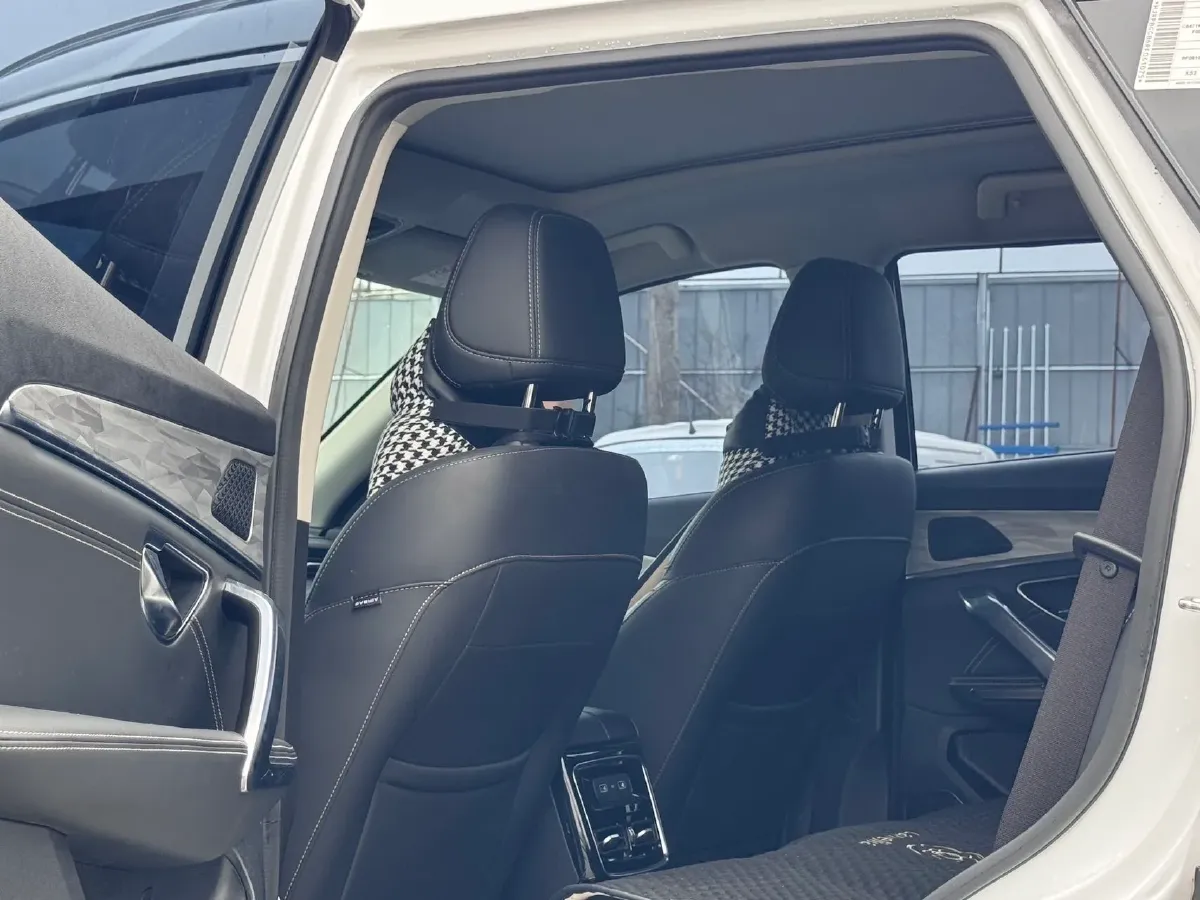 2023 Jetour X70 Plus 1.6T 197HP L4 7DCT,autocango,china used car exporter,china ev exporter,chinese used car exporter,chinese used ev exporter